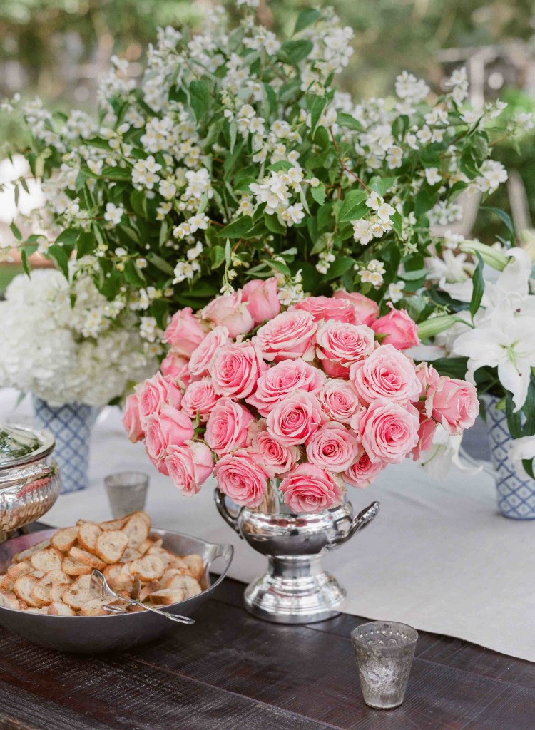 Corbin Gurkin Photo; Tara Guerard Soiree florals